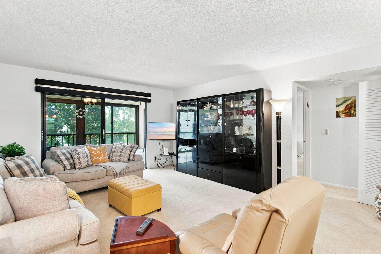 7290 Kinghurst Drive 403 — photo 4