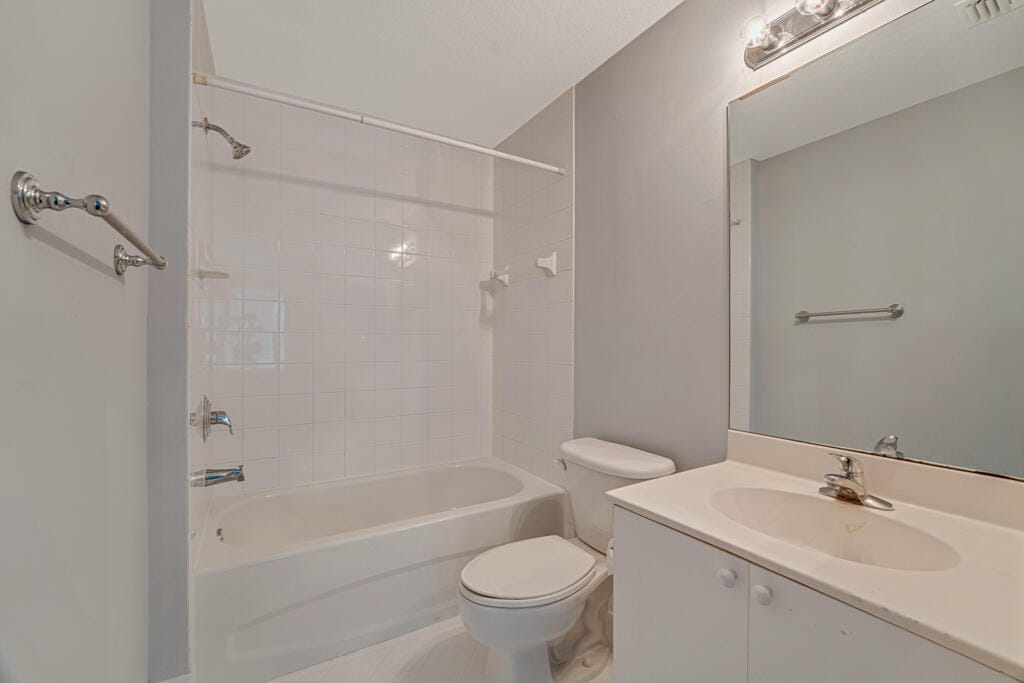 3810 N JOG Road 204, West Palm Beach, FL 33411 photo 17