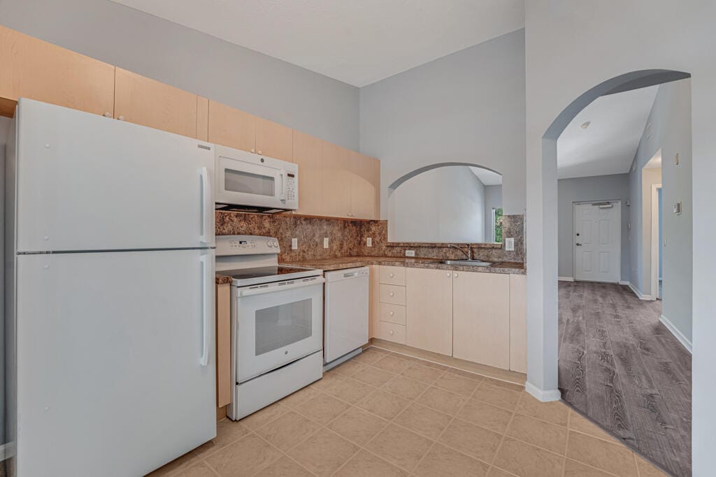 3810 N JOG Road 204, West Palm Beach, FL 33411 photo 10