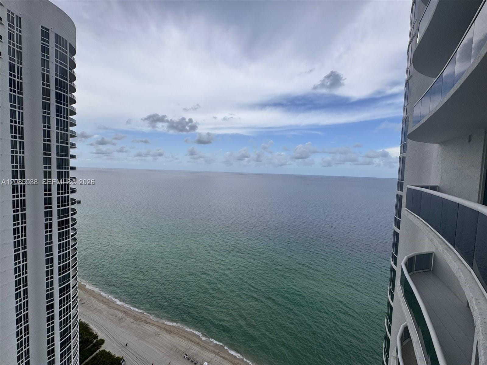 15901 Collins Avenue 3403, Sunny Isles Beach, FL 33160 photo 2
