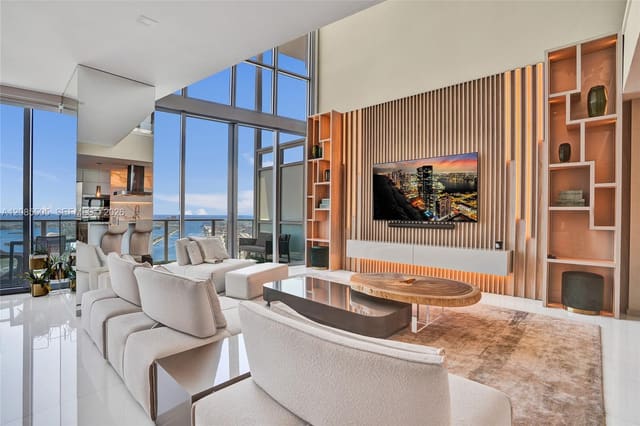 1100 Biscayne Boulevard 6303, Miami, FL 33132