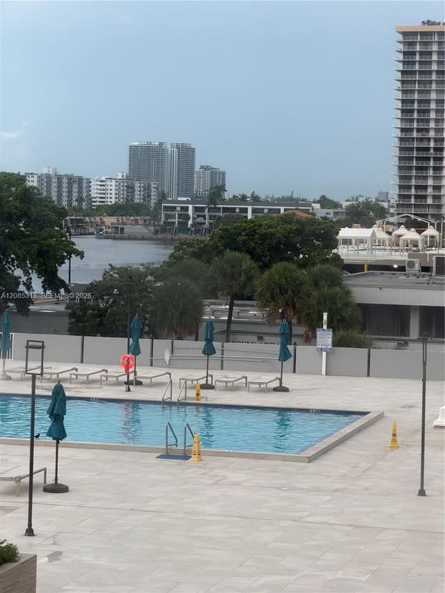 230 174th Street 512, Sunny Isles Beach, FL 33160