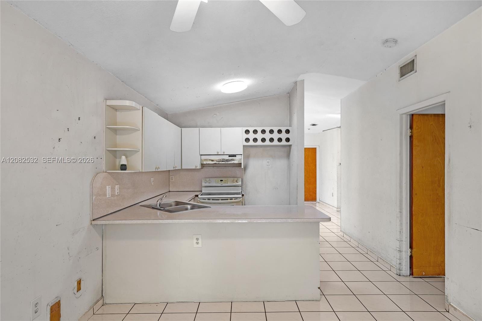 7627 W 34th Court, Hialeah, FL 33018 photo 6