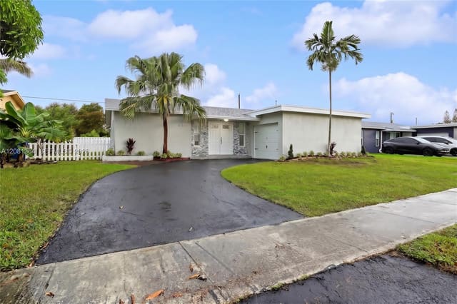 11940 NW 29th Manor, Sunrise, FL 33323