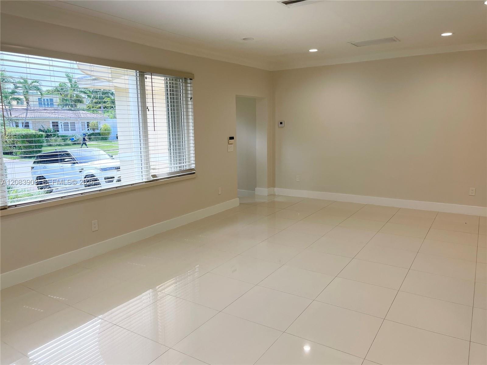 4555 N Jefferson Avenue, Miami Beach, FL 33140 photo 3