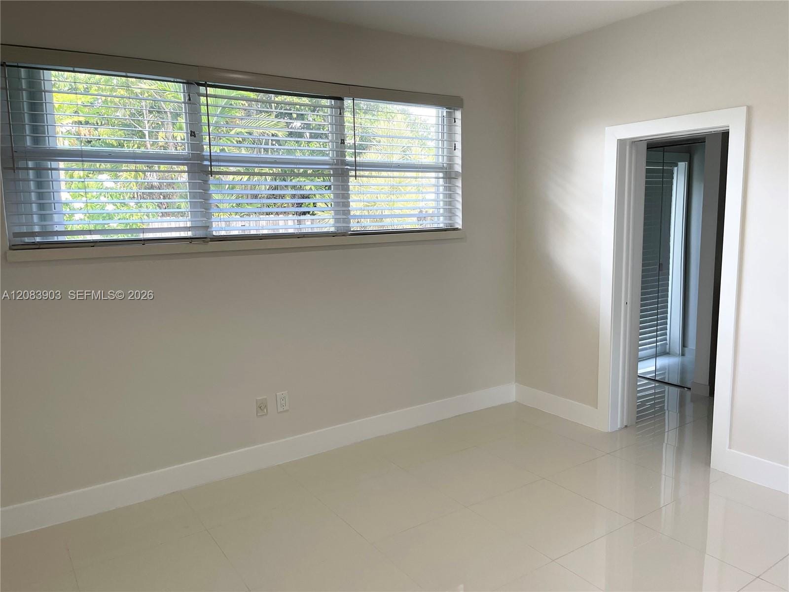 4555 N Jefferson Avenue, Miami Beach, FL 33140 photo 25