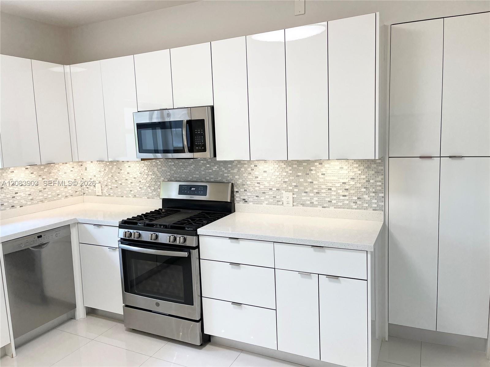4555 N Jefferson Avenue, Miami Beach, FL 33140 photo 6