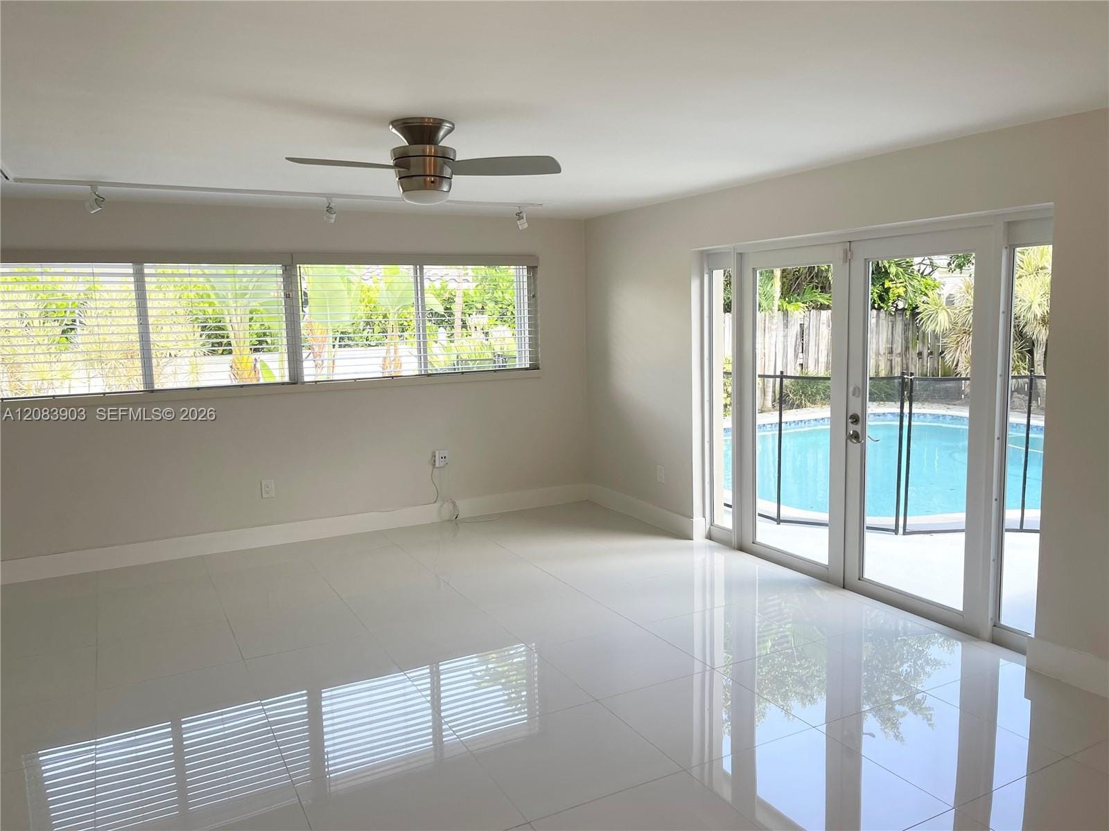 4555 N Jefferson Avenue, Miami Beach, FL 33140 photo 10