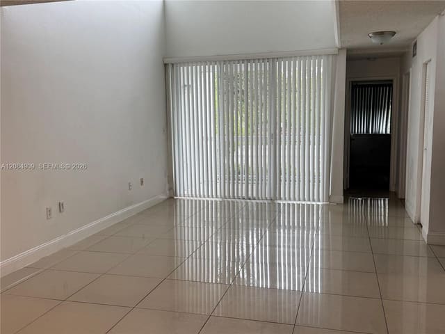 4639 NW 97th Court 18, Doral, FL 33178