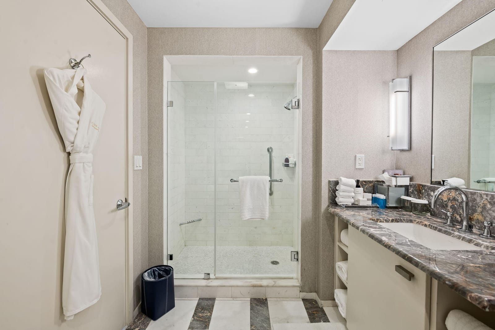 551 N FORT LAUDERDALE BEACH Boulevard R1801 — photo 8