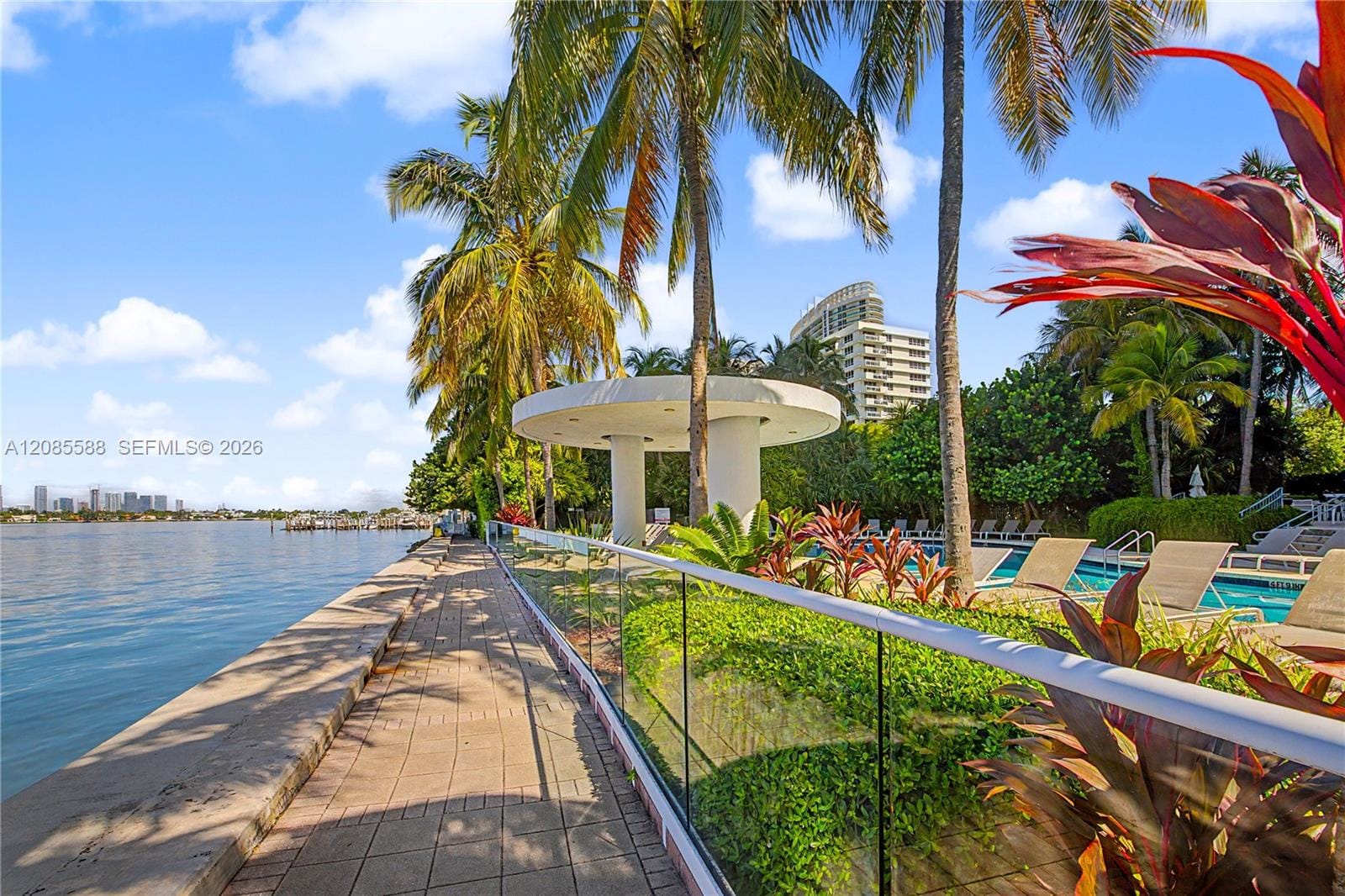 1330 West Avenue 2412, Miami Beach, FL 33139 photo 23