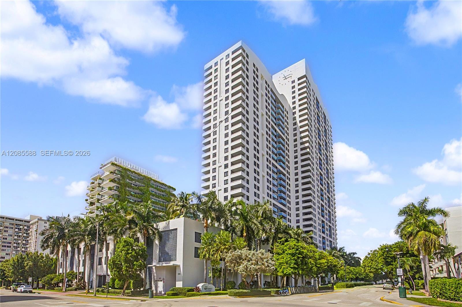 1330 West Avenue 2412, Miami Beach, FL 33139 photo 27