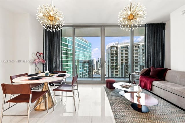 300 Biscayne Blvd Way 3908, Miami, FL 33131