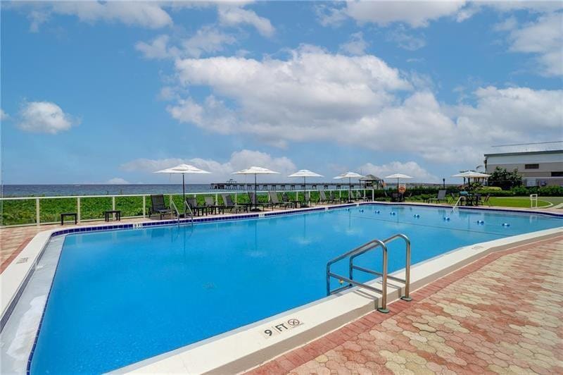333 NE 21ST Avenue 318, Deerfield Beach, FL 33441 photo 20