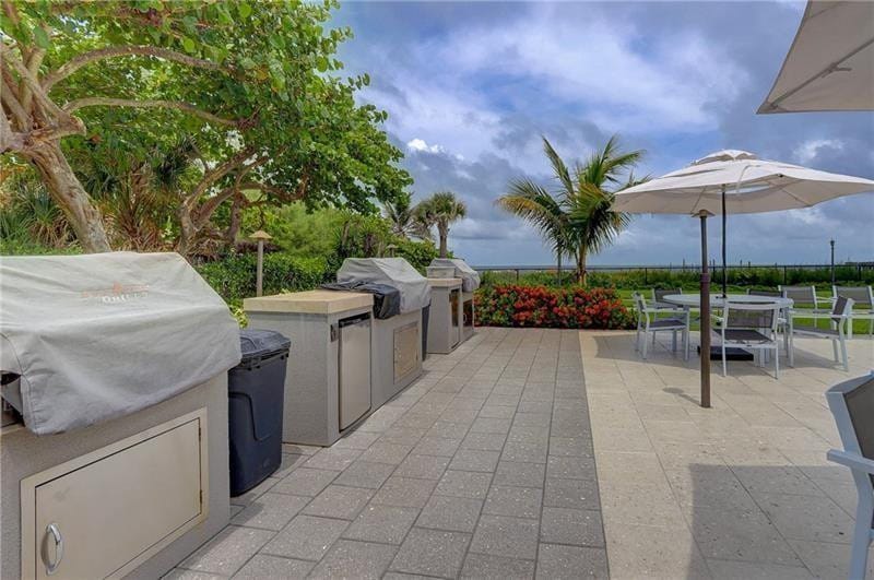333 NE 21ST Avenue 318, Deerfield Beach, FL 33441 photo 27