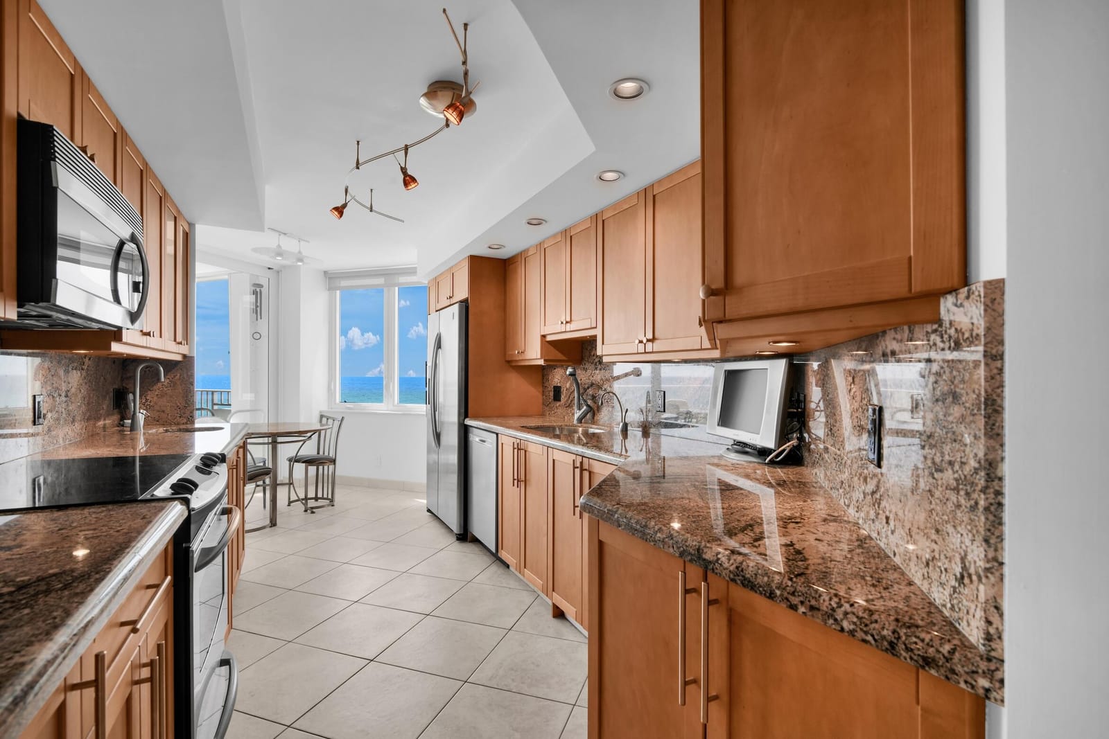 500 S Ocean Boulevard 706 — photo 8