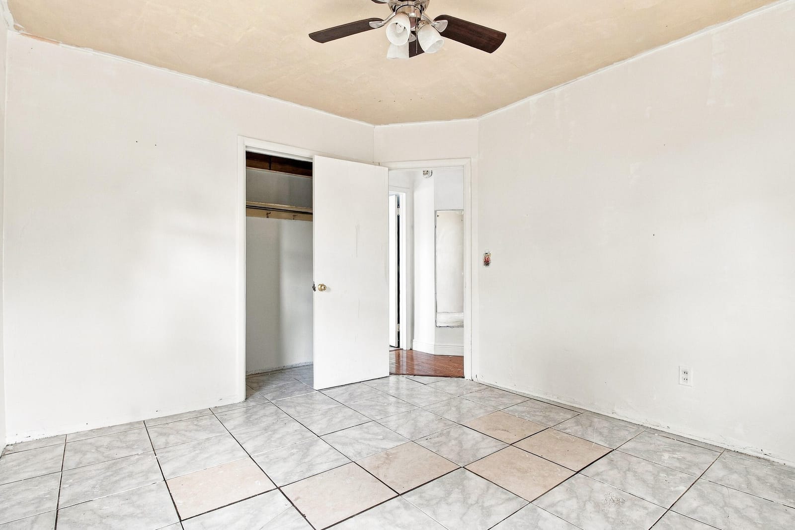 724 S D Street — photo 11