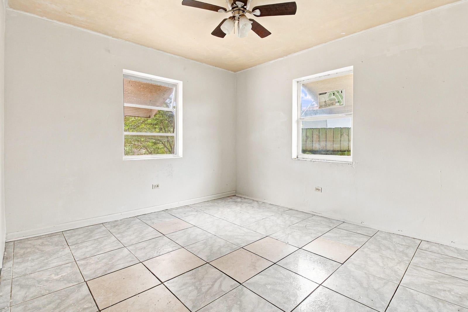 724 S D Street — photo 12