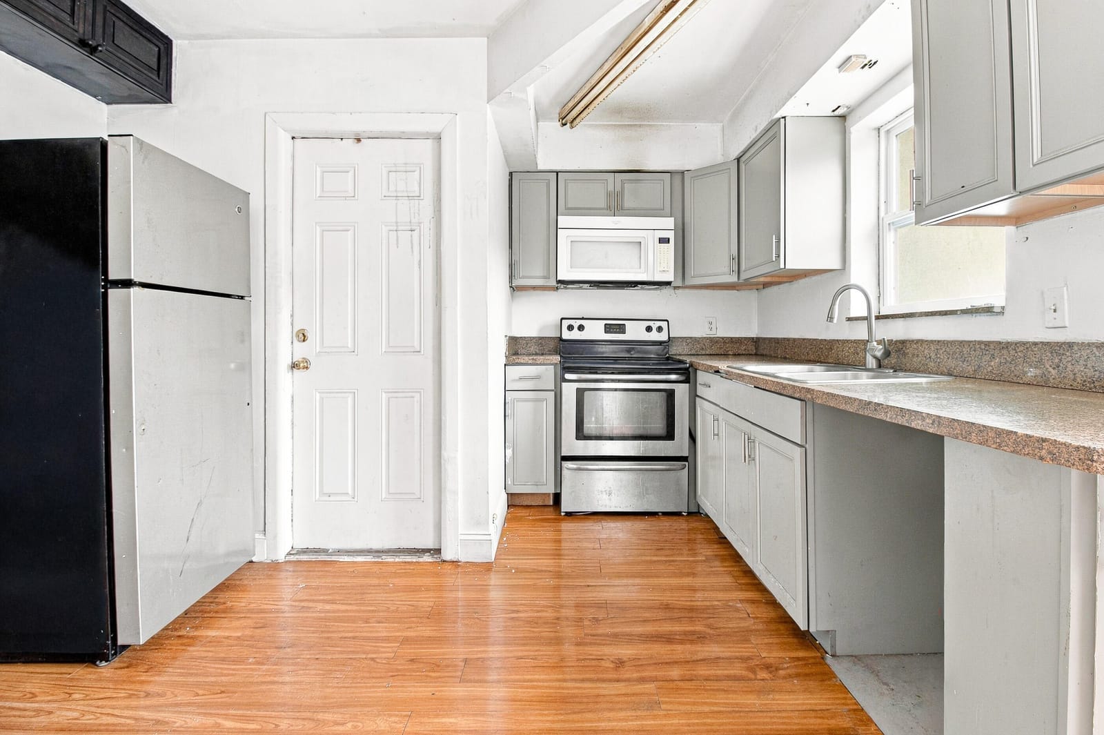 724 S D Street — photo 6