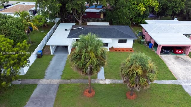 810 Wyoming Avenue, Fort Lauderdale, FL 33312