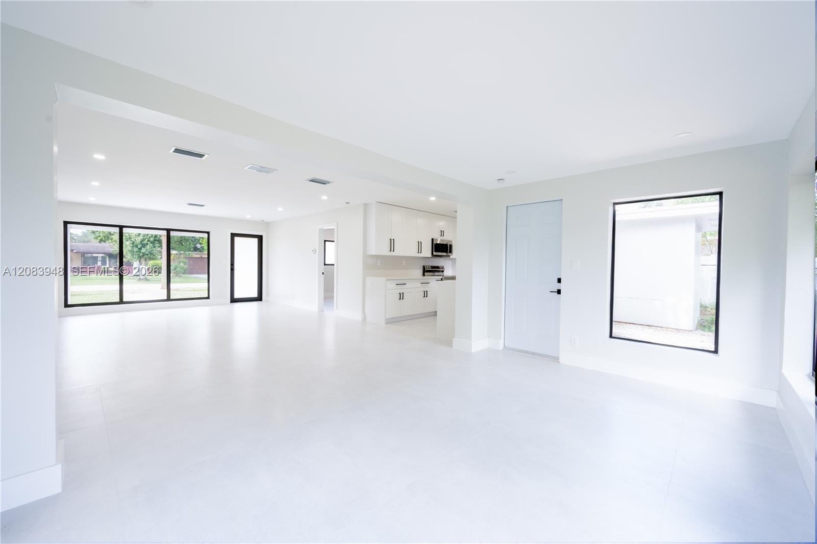 810 Wyoming Avenue, Fort Lauderdale, FL 33312 photo 9