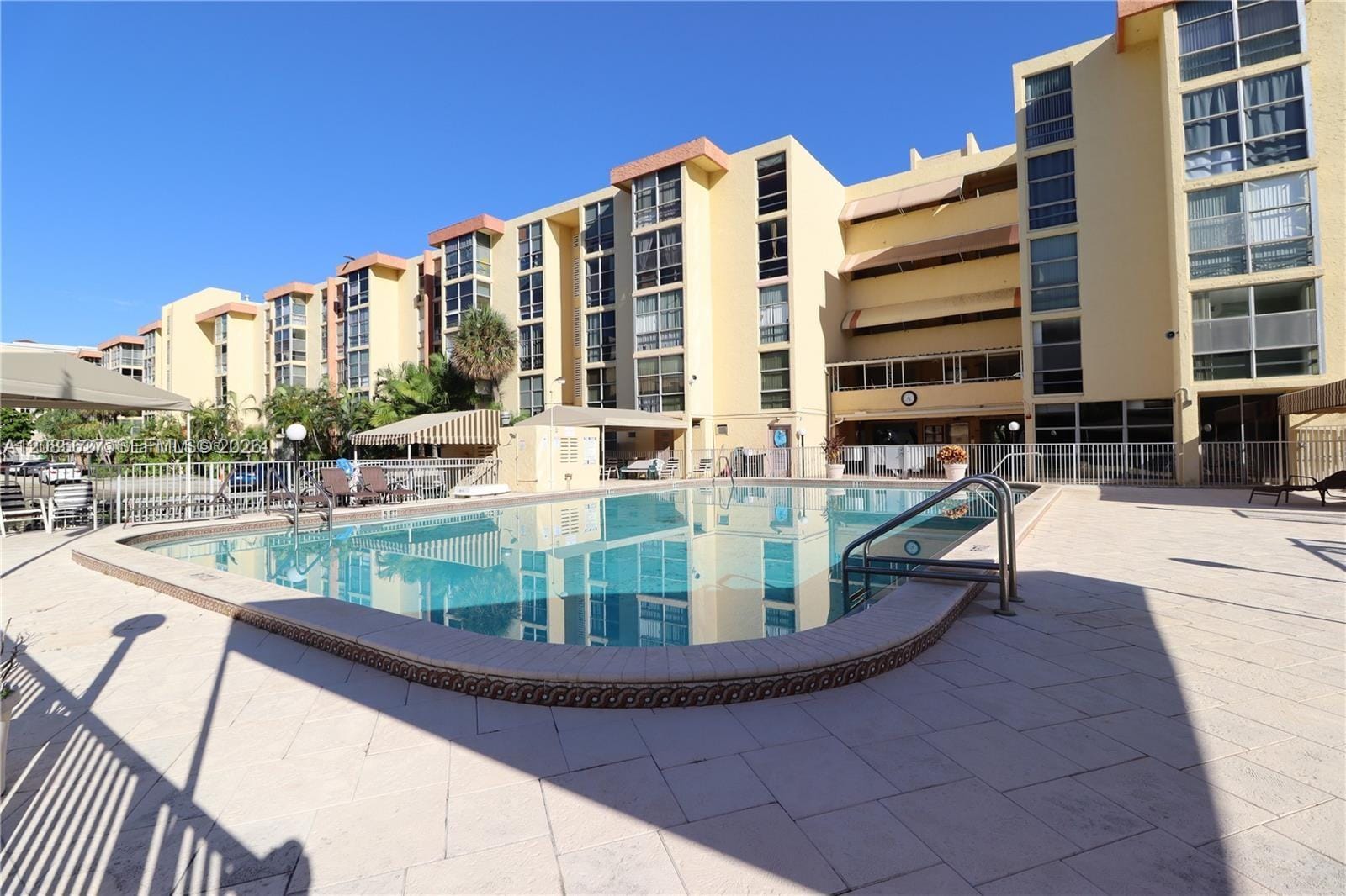 210 172nd Street 426, Sunny Isles Beach, FL 33160 photo 1