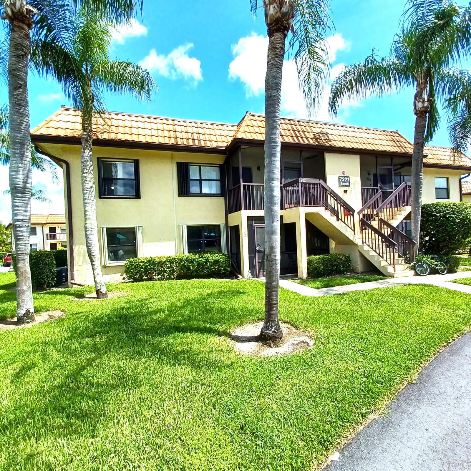 7221 Golf Colony Court 102, Lake Worth, FL 33467 photo 27