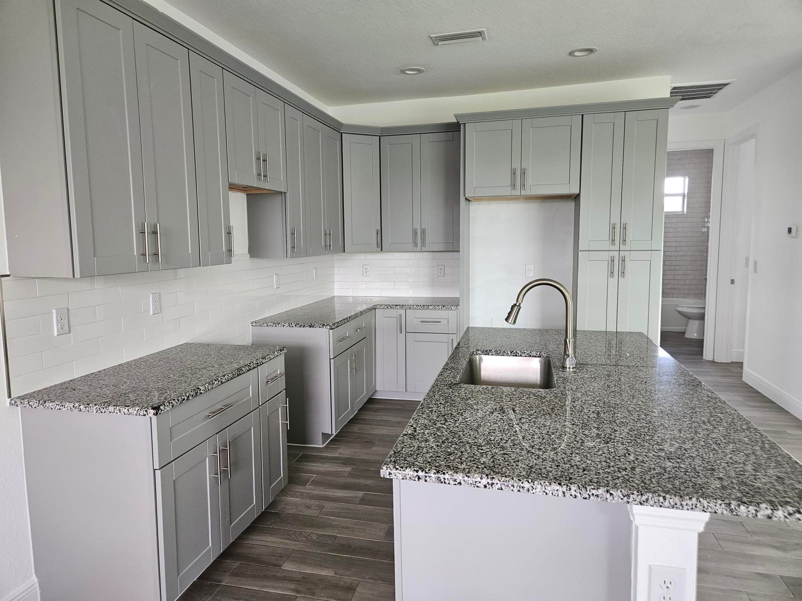 125 BETHLEHEM Place — photo 4