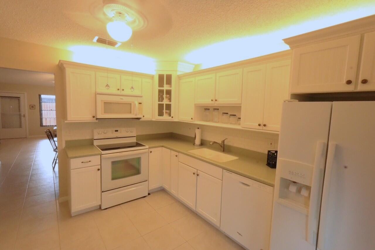 8184 SE VILLA Way — photo 6