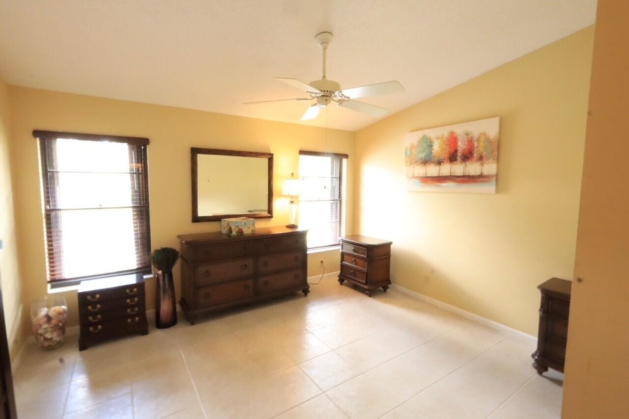 8184 SE VILLA Way — photo 10