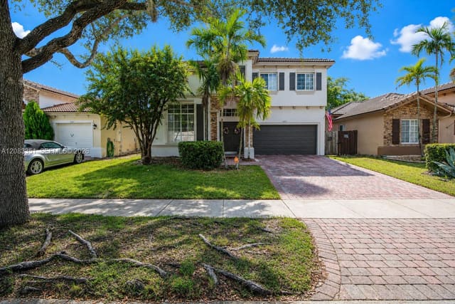 22651 SW 93rd Passage, Cutler Bay, FL 33190