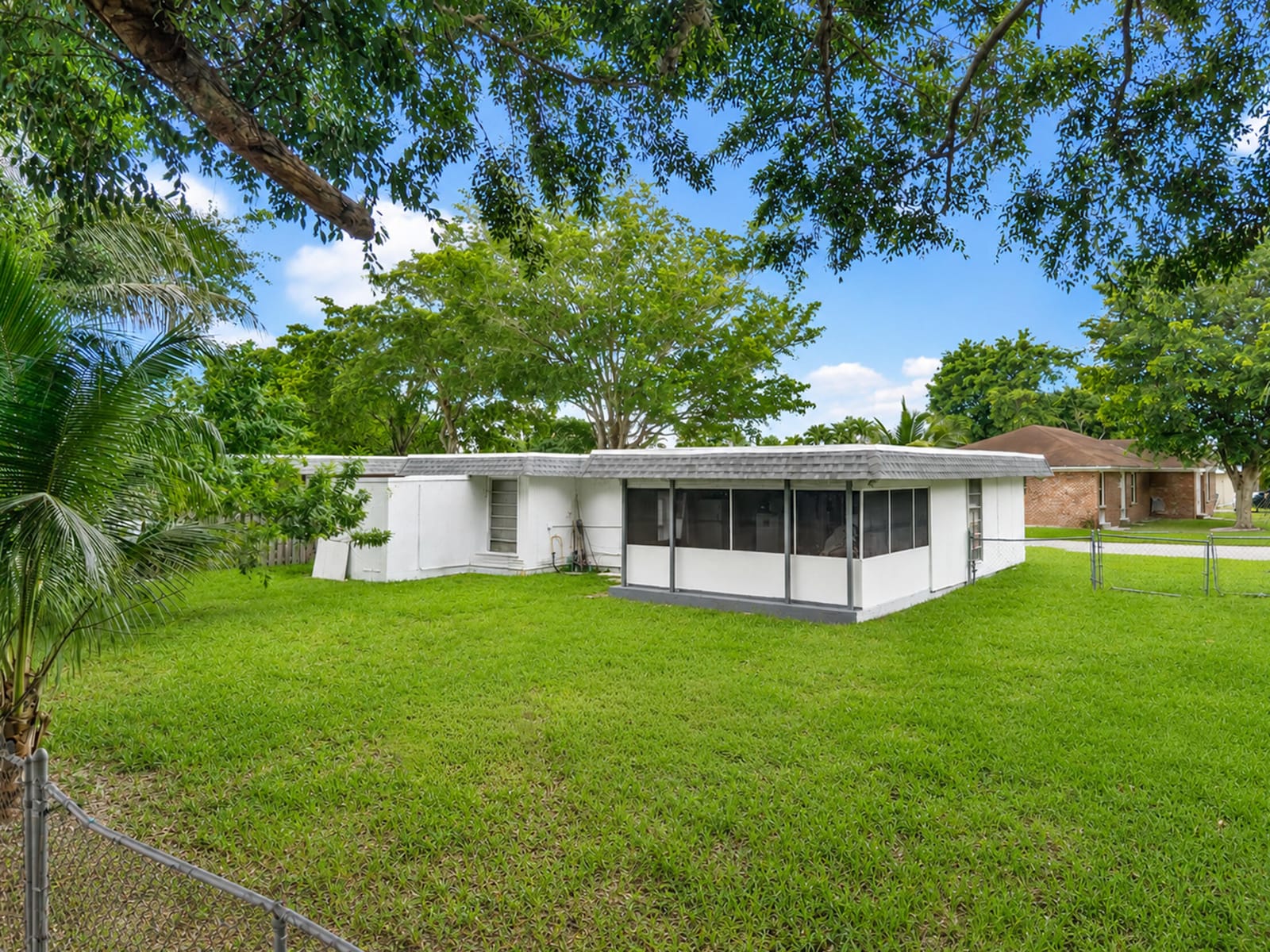 6807 NW 80TH Court, Tamarac, FL 33321 photo 20