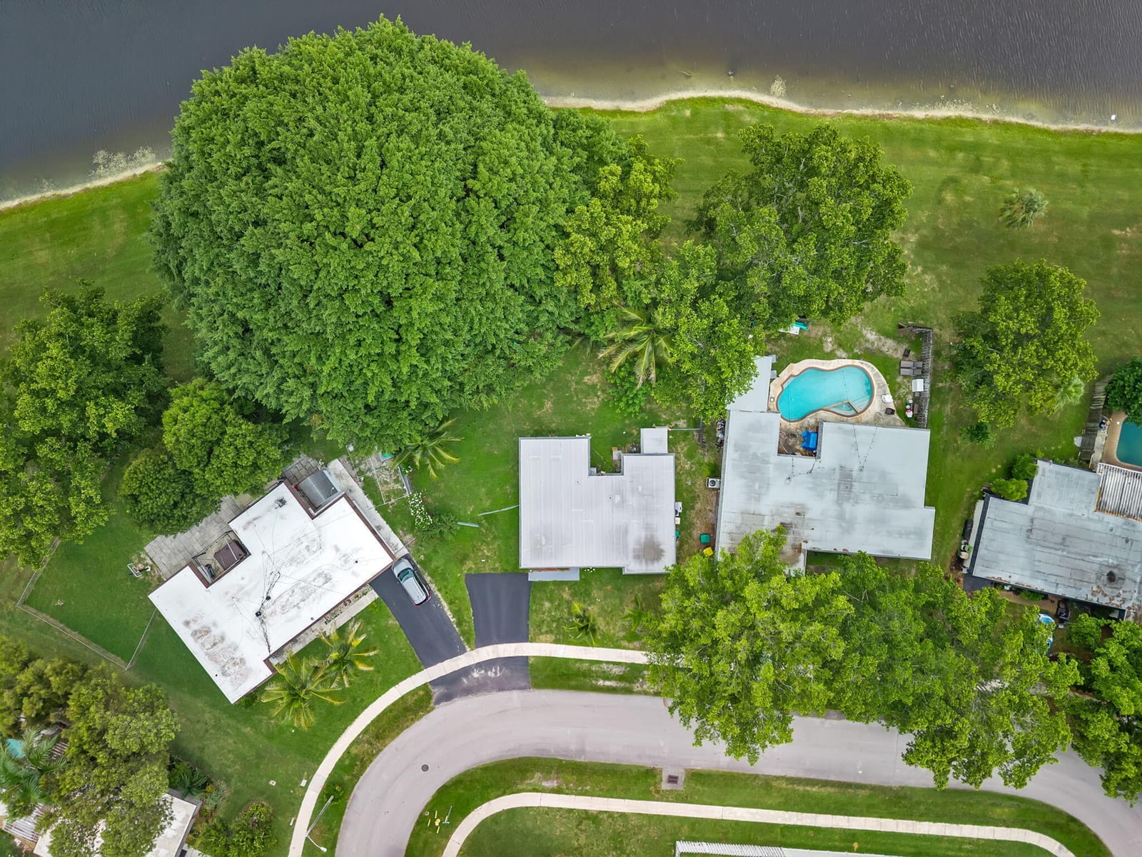 6807 NW 80TH Court, Tamarac, FL 33321 photo 21