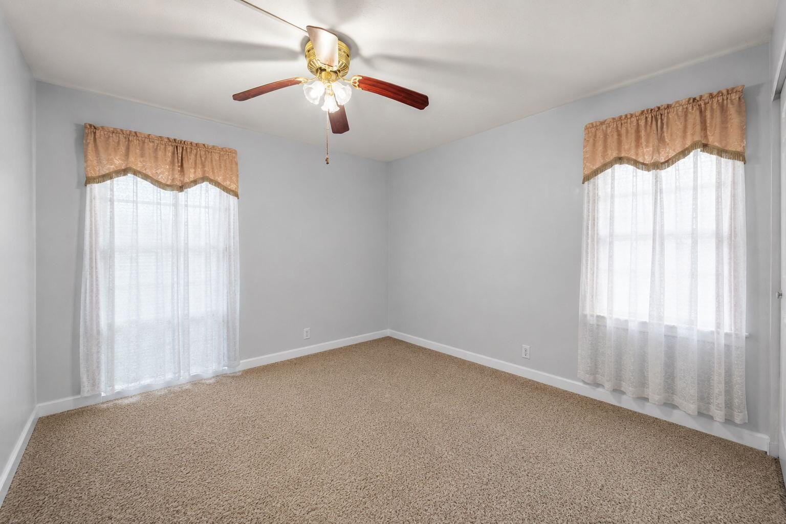 6807 NW 80TH Court — photo 7