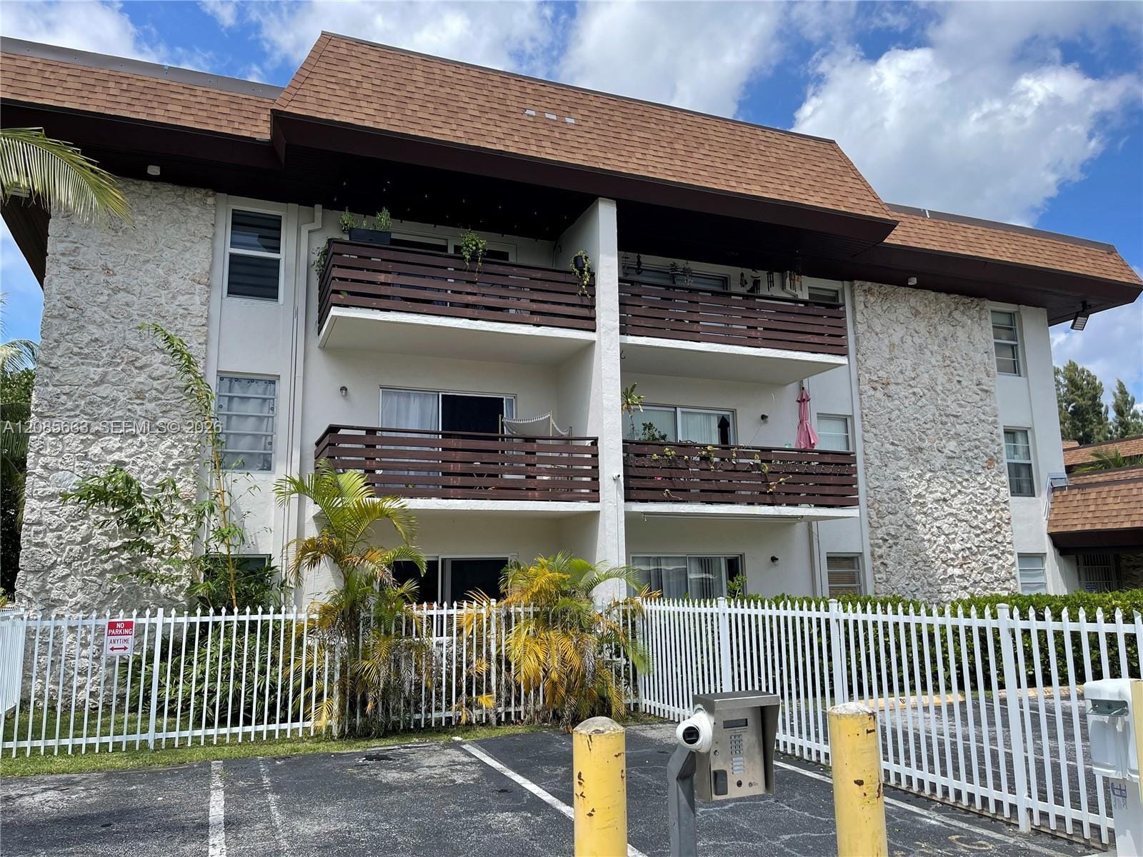 7487 SW 82nd Street C202, Miami, FL 33143 photo 3
