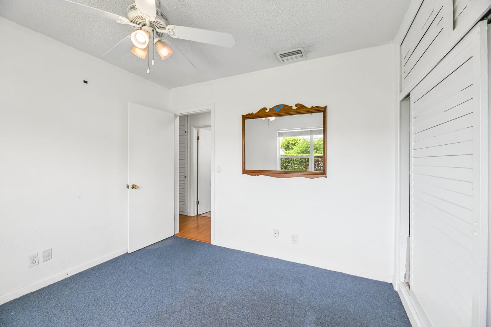 522 HERON Drive — photo 11