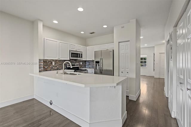 5779 NW 116th Avenue 104, Doral, FL 33178