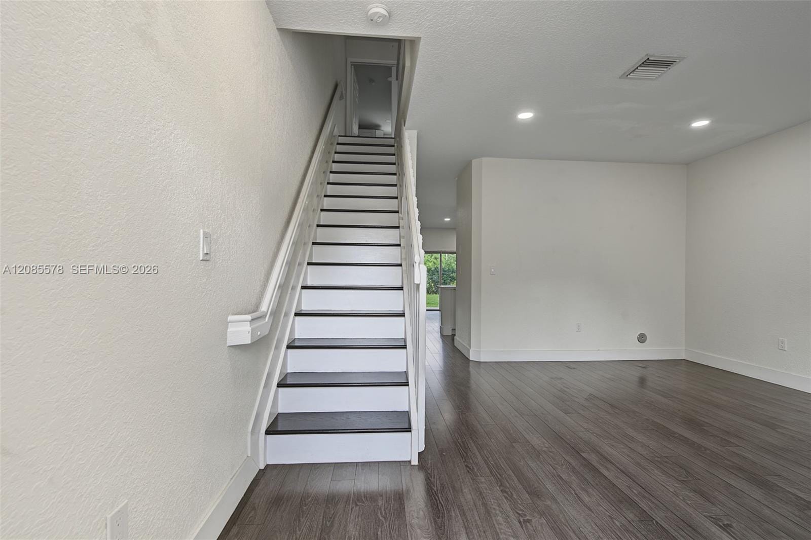 5779 NW 116th Avenue 104 — photo 9