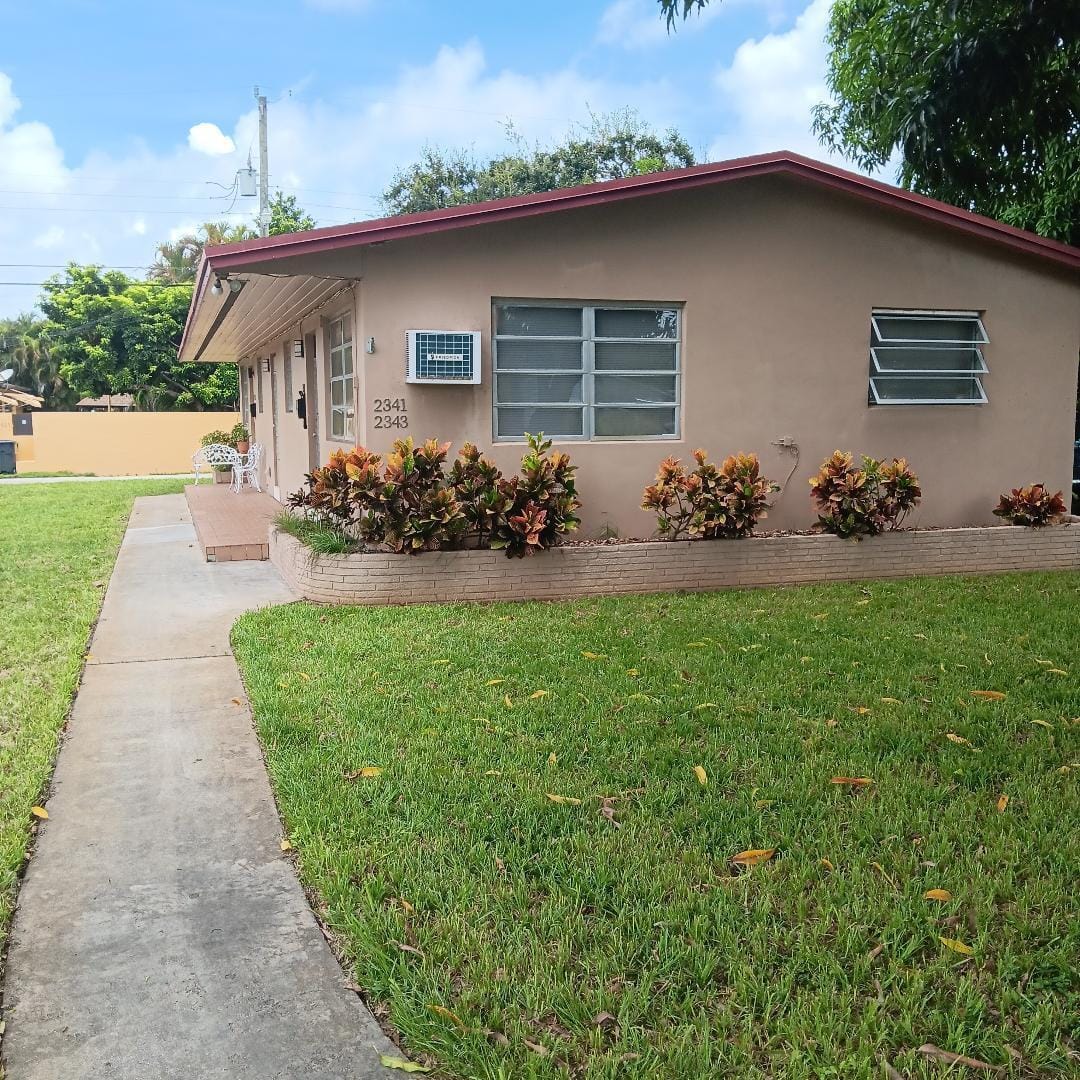 2341 HARDING Street — photo 1