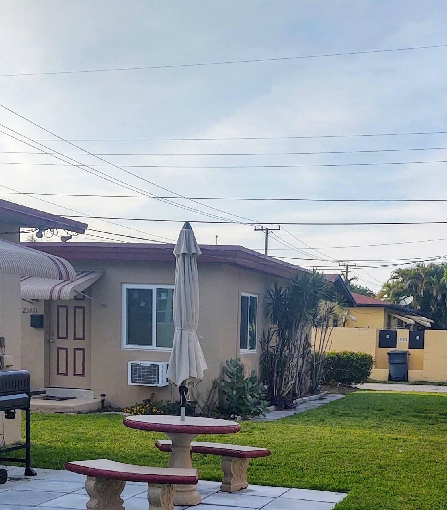 2341 HARDING Street — photo 3