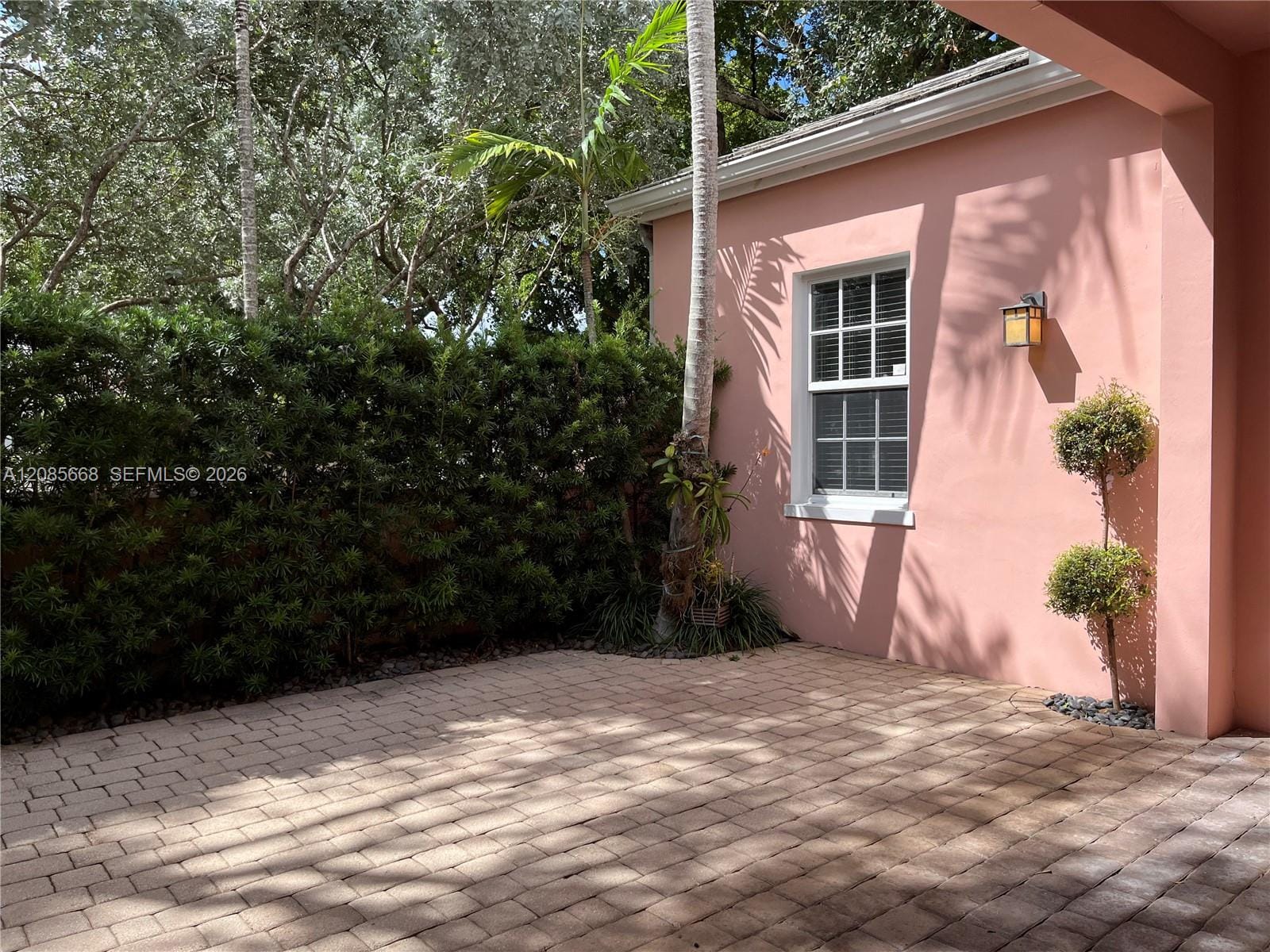 570 Loretto Avenue 10, Coral Gables, FL 33146 photo 15