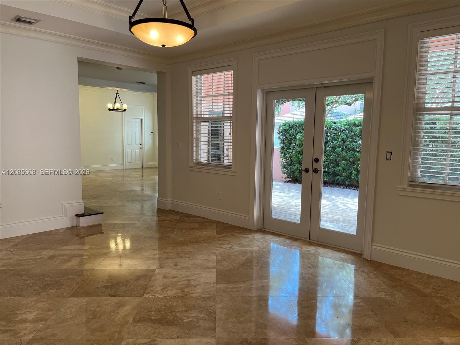 570 Loretto Avenue 10, Coral Gables, FL 33146 photo 7