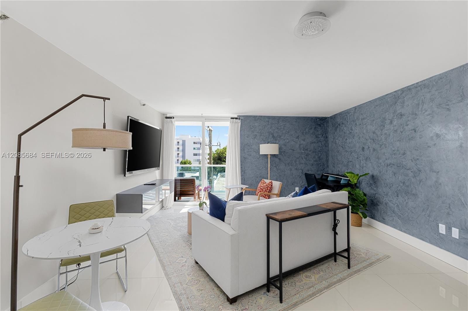 1035 West Avenue 404, Miami Beach, FL 33139 photo 2