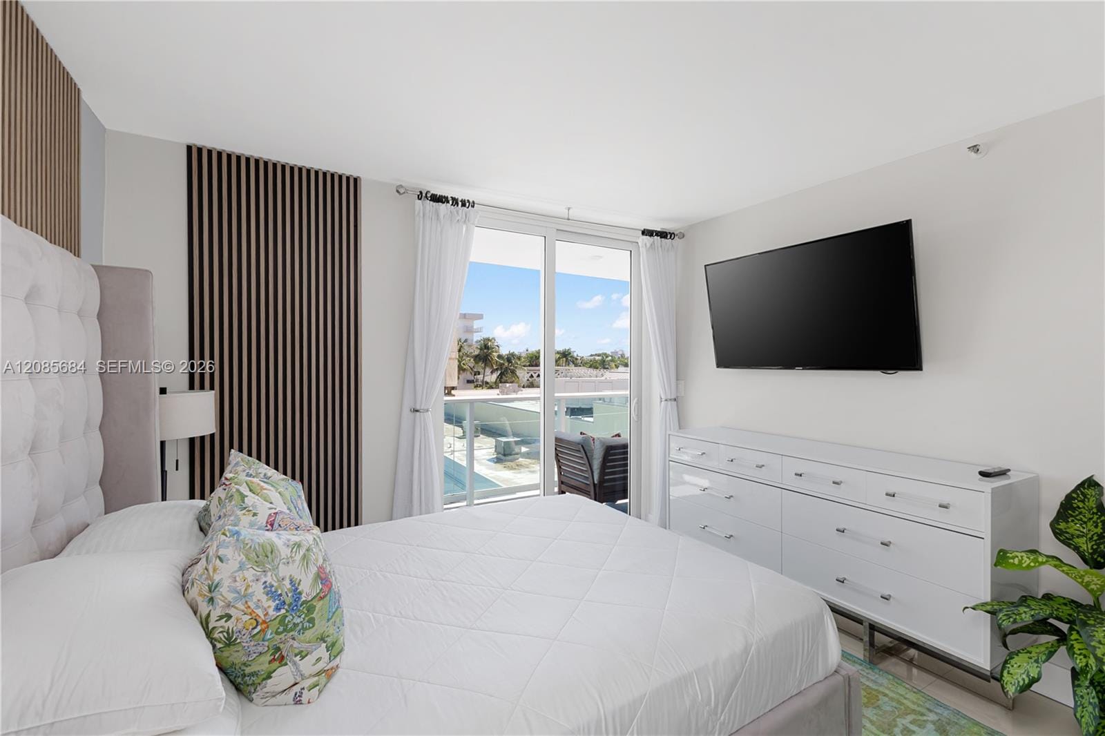 1035 West Avenue 404, Miami Beach, FL 33139 photo 13