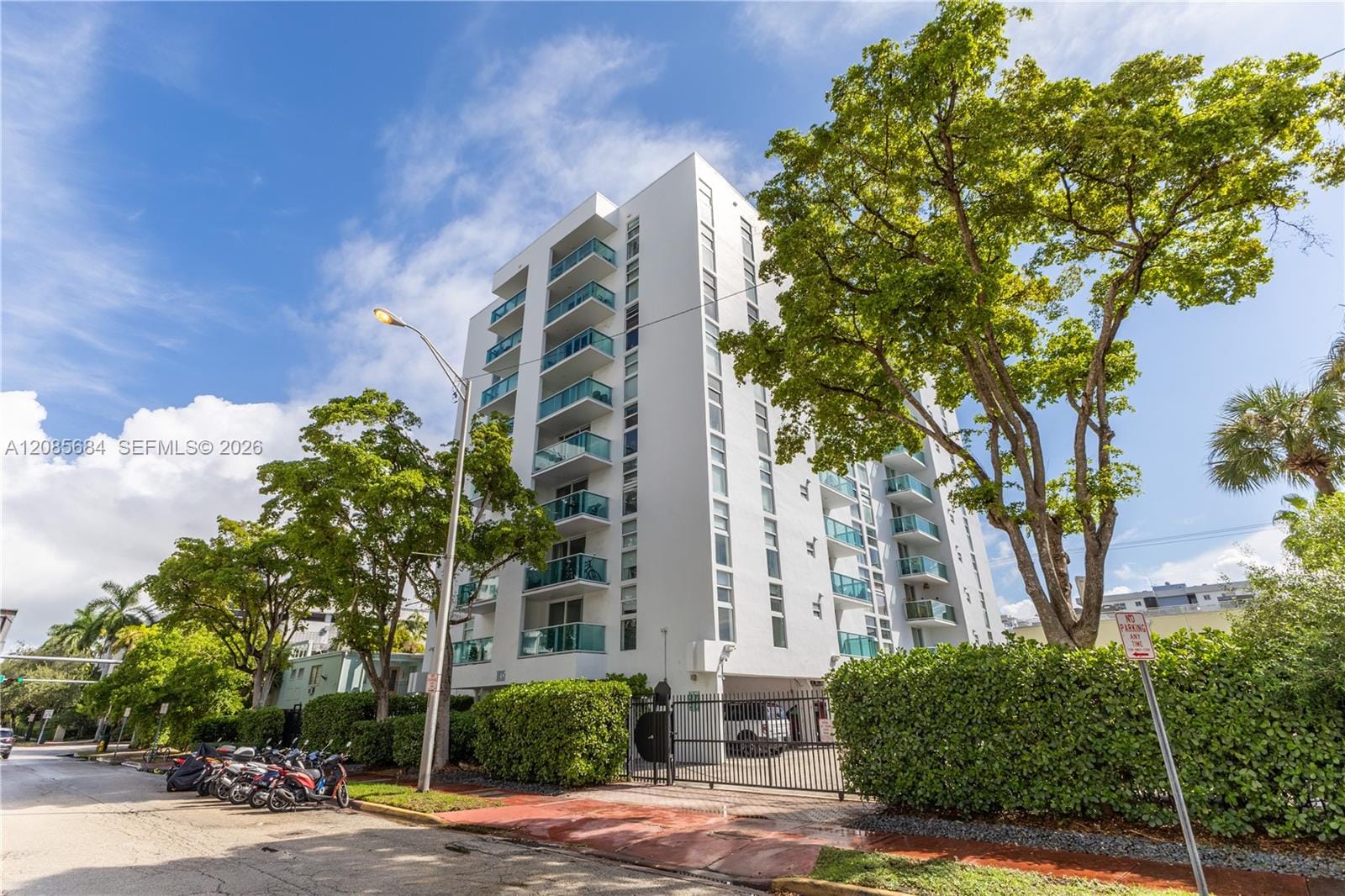 1035 West Avenue 404, Miami Beach, FL 33139 photo 29