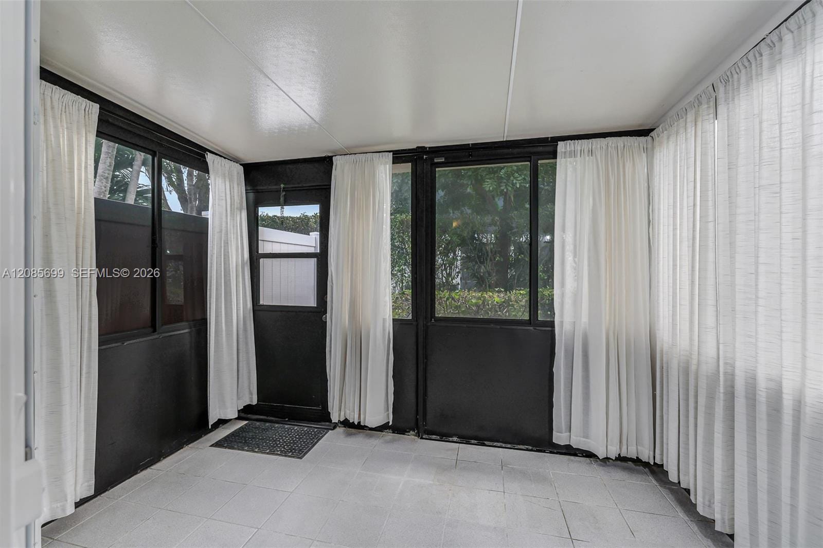 2641 Gately Drive W 902, West Palm Beach, FL 33415 photo 23