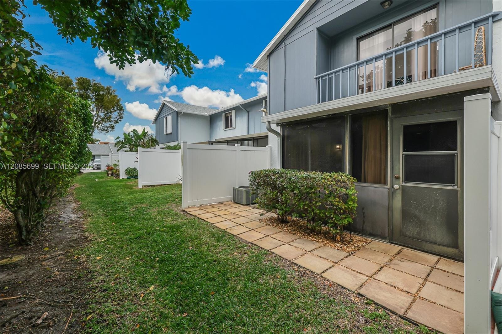 2641 Gately Drive W 902, West Palm Beach, FL 33415 photo 28