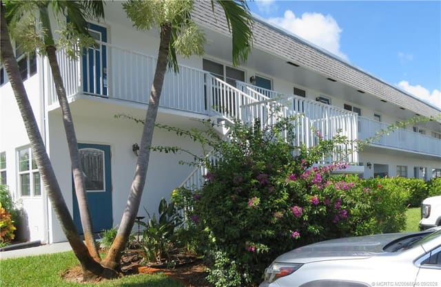 2929 SE Ocean Boulevard 128-4, Stuart, FL 34996