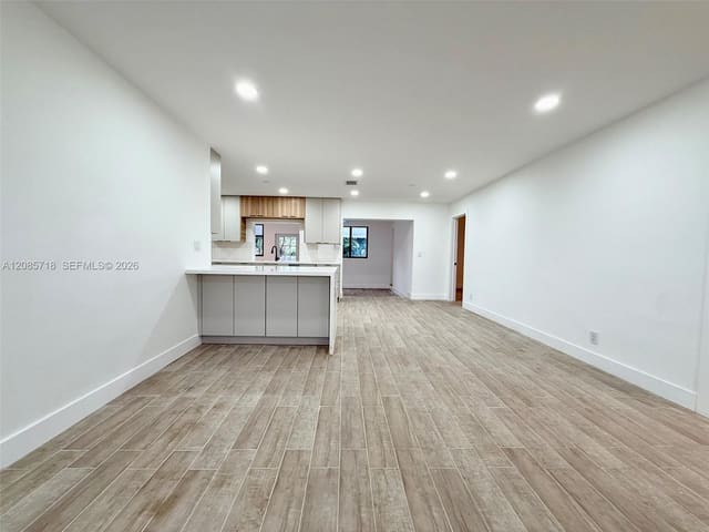 2201 N 54th Avenue, Hollywood, FL 33021
