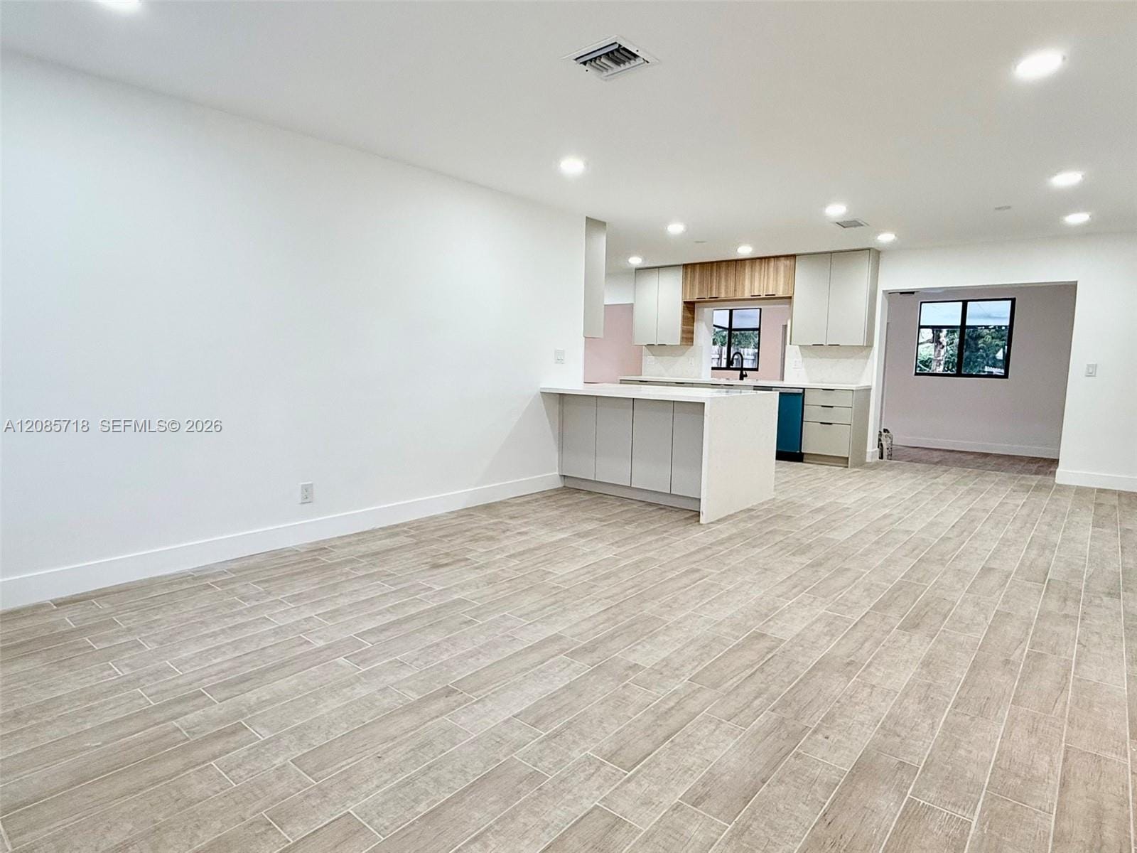 2201 N 54th Avenue, Hollywood, FL 33021 photo 2